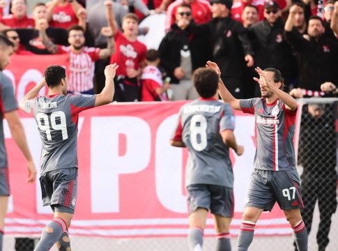 Σκοράρει για το 0-2 ο Ταρέμι, μειώνει δύο λεπτά μετά με αυτογκόλ η Ελλάς Σύρου (vids)