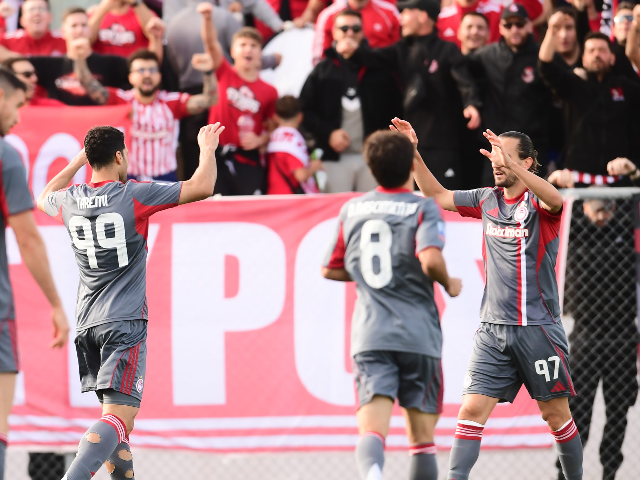 Σκοράρει για το 0-2 ο Ταρέμι, μειώνει δύο λεπτά μετά με αυτογκόλ η Ελλάς Σύρου (vids)