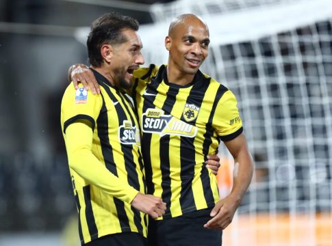 Περέιρα: «Βασικό να κερδίζει η ΑΕΚ – Χαρούμενος που επέστρεψα και μπορώ να βοηθήσω»