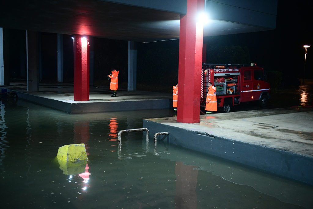 Αυτή είναι η εικόνα τώρα έξω και μέσα απο το ΣΕΦ (pics)