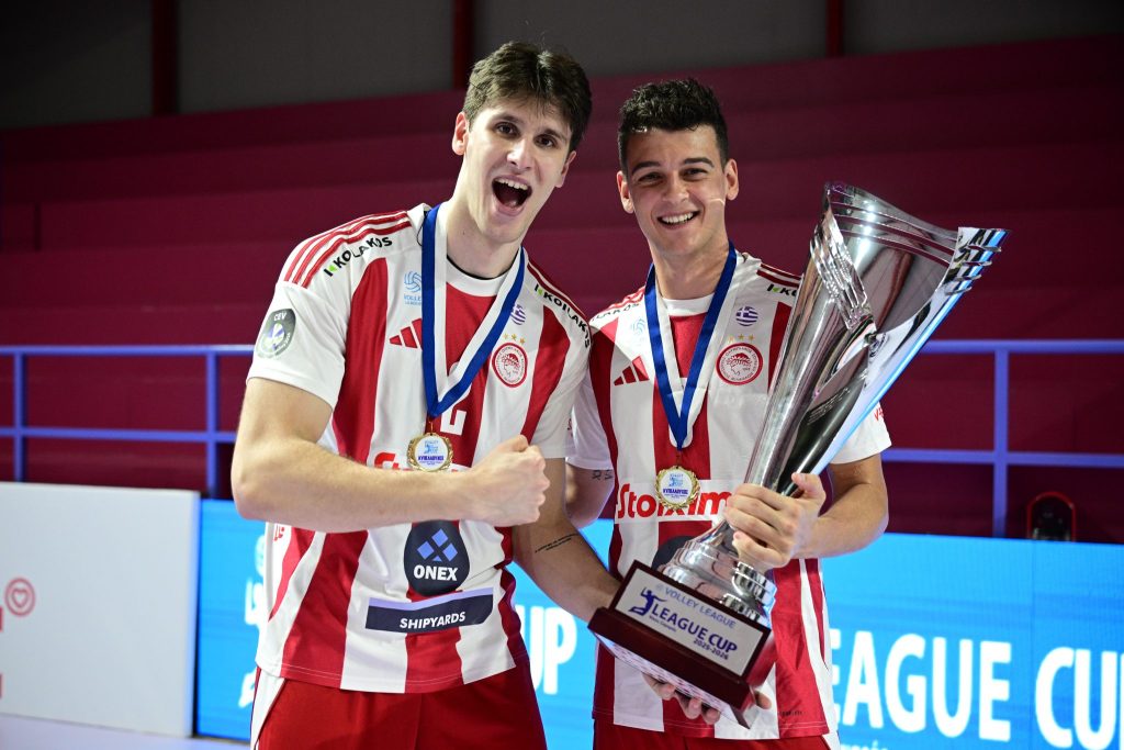 Έφτασε τα 8 League Cup ο Ολυμπιακός – Η «χρυσή βίβλος»