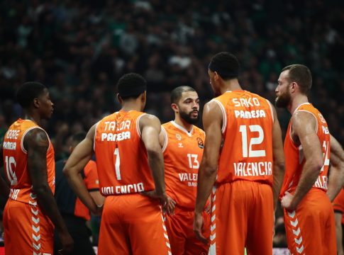 Πώς έφυγε με το διπλό από το ΟΑΚΑ η Βαλένθια: Ο Μαρτίνεθ και ο πλουραλισμός στην επίθεση (vids)