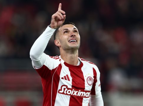 Ασταμάτητος ο Ολυμπιακός – Ο Στρεφέτσα έκανε το 3-0 για τους πρωταθλητές (vids)