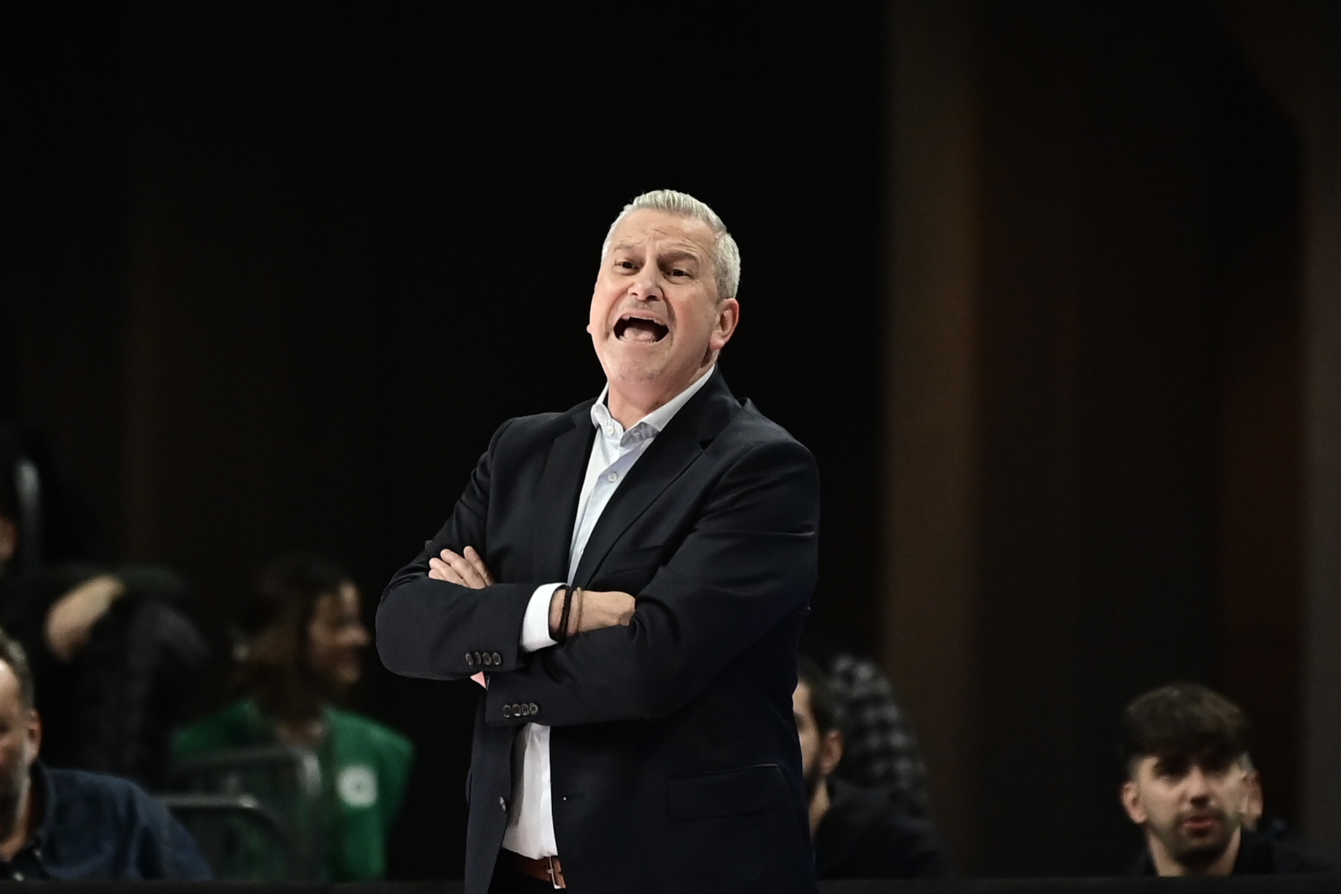 Ξέσπασε ο Ζούρος για τη βαριά ήττα από τον Παναθηναϊκό: «Απόλυτη ξεφτίλα»