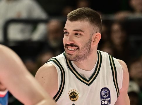 Παναθηναϊκός – Πανιώνιος 110-66: Μια ντουζίνα τρίποντα έβαλε ο Ρογκαβόπουλος στους «κυανέρυθρους»