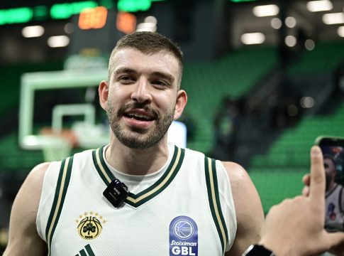 Παναθηναϊκός: Η μυθική εμφάνιση του Ρογκαβόπουλου κόντρα στον Πανιώνιο με 12 τρίποντα και 40 πόντους (vids)