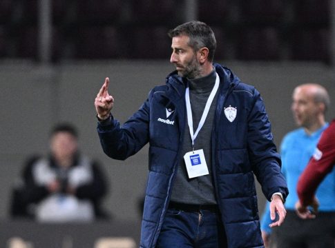 Μαλεζάς: «Το παιχνίδι μάς το έδωσε το… ποδόσφαιρο»