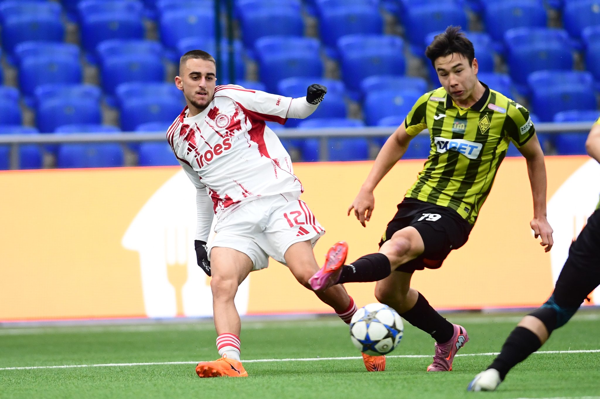 Ο Αμπίς κάνει το 2-0 για την Καϊράτ Κ19 (vids)