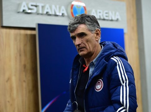 Παίρνουν θέση στην «Astana Arena» οι οπαδοί του Ολυμπιακού – Αποθεώθηκε ο Μεντιλίμπαρ (vids)