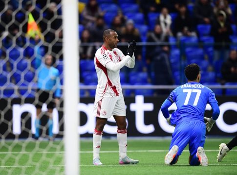 Δύο δοκάρια ο Ολυμπιακός με Ελ Κααμπί και Ταρέμι (vids)