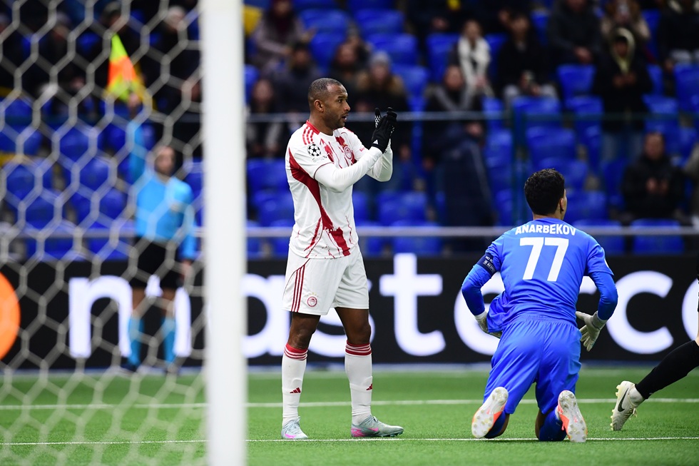 Δύο δοκάρια ο Ολυμπιακός με Ελ Κααμπί και Ταρέμι (vids)