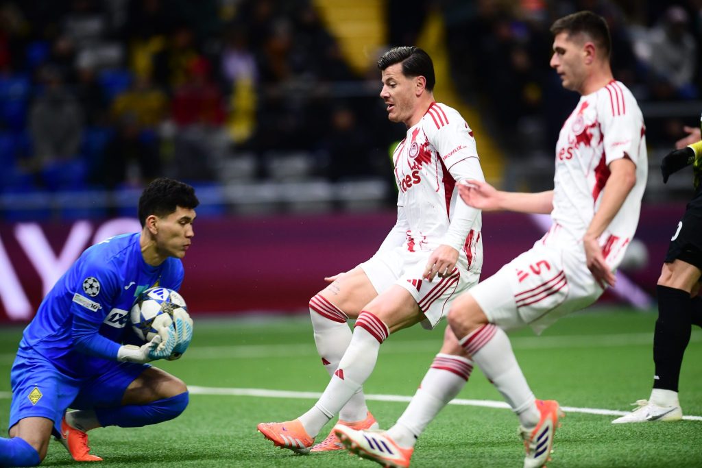 Καθολική υπεροχή του Ολυμπιακού και… MVP ο αντίπαλος γκολκίπερ (pics)