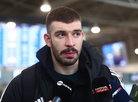 Ρογκαβόπουλος: «Must – win παιχνίδι με την Αρμάνι – Αφήνω πίσω μου το ρεκόρ»