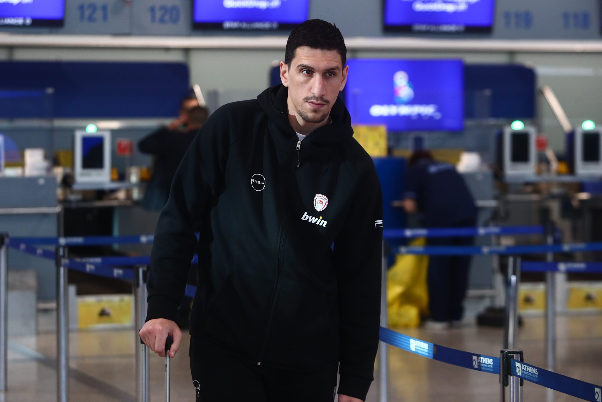 Ο Λαρεντζάκης, ο ρόλος που… δεν έχει στον Ολυμπιακό και τα μεταγραφικά σενάρια