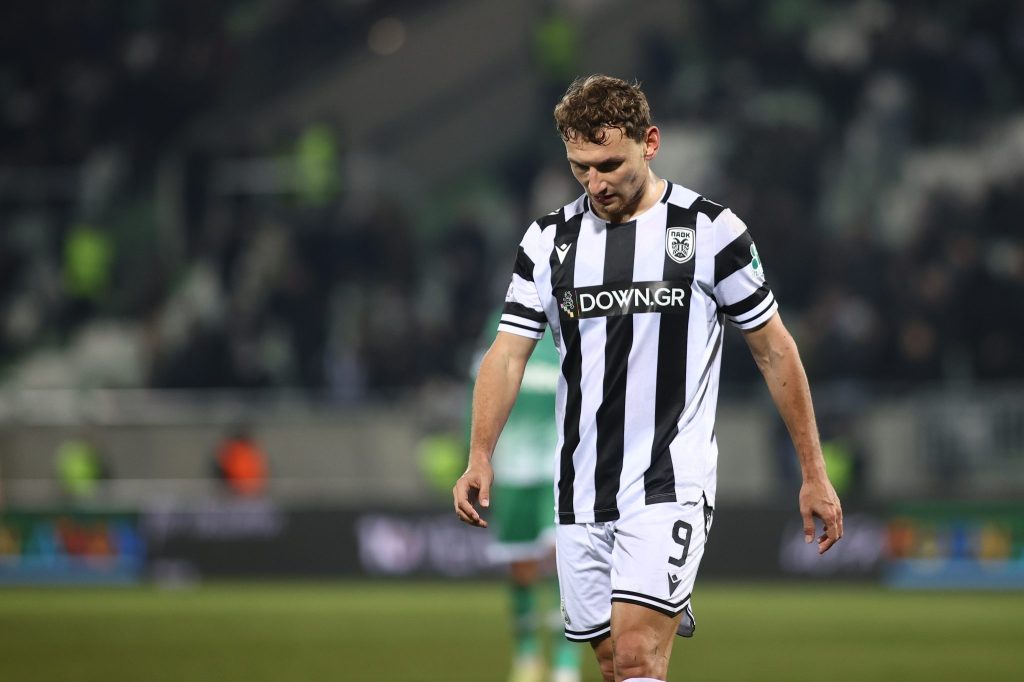 «Ενδιαφέρον από τρεις διαφορετικές χώρες για τον Τσάλοφ»