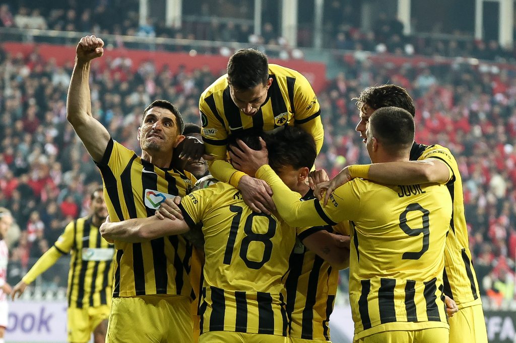 Σάμσουνσπορ – ΑΕΚ 1-2: Δικέφαλος με ανατροπάρα για μεγάλα πράγματα στο Conference