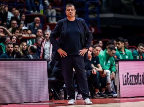 Αταμάν: «Ο Σλούκας θα παίξει με τη Χάποελ, ο Χολμς είναι υγιής και θα δούμε αύριο αν θα είναι στο ρόστερ»