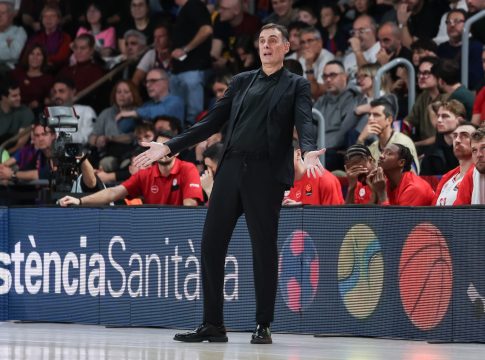 Μπαρτζώκας: «Σε όλο το ματς ζοριστήκαμε αμυντικά – Παίξαμε κάτω από το επίπεδό μας»