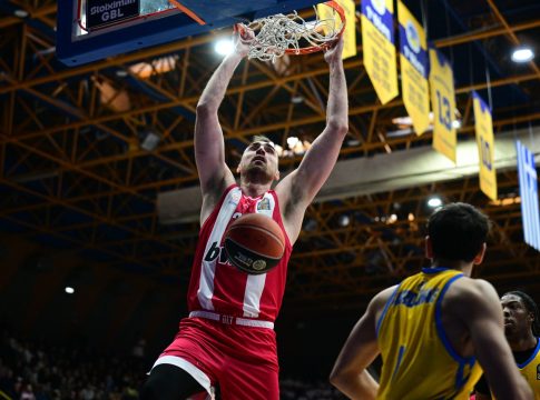 Περιστέρι Betsson – Ολυμπιακός 62-105: Πάτησαν γκάζι στο δεύτερο ημίχρονο και… καθάρισαν οι «ερυθρόλευκοι»