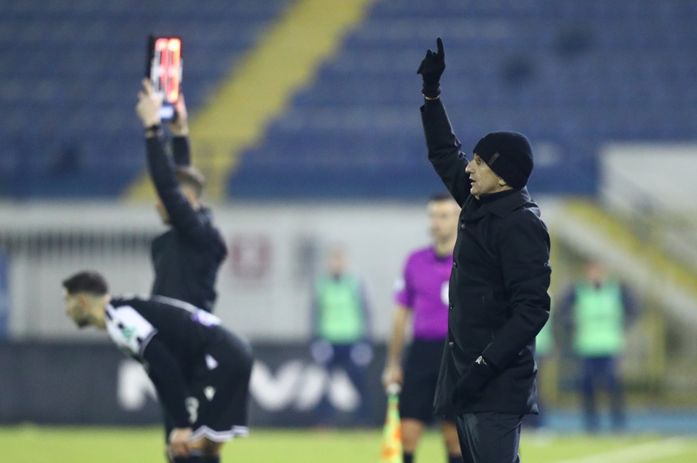 Λουτσέσκου: «Μας έλειψε η ενέργεια, ίσως οι αλλαγές να ήταν λάθος»