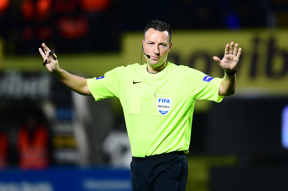 Σύμπτωση επαναλαμβανόμενη… Γερμανοί διαιτητές κατά Ολυμπιακού!