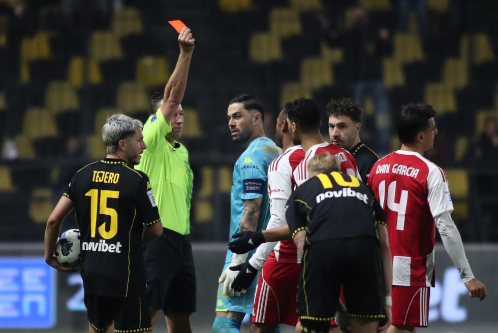 «Βράζουν» με Λανουά και Γιαμπλόνσκι στον Ολυμπιακό: «Όσο και να προσπαθήσουν να μας σταματήσουν δεν θα τα καταφέρουν»