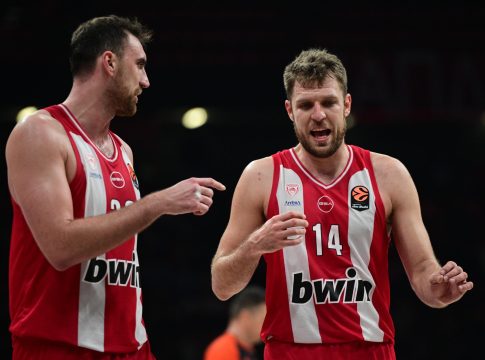 ΚΑΕ Ολυμπιακός: «Όλοι μαζί για τη νίκη κόντρα στη Βιλερμπάν» (vid)