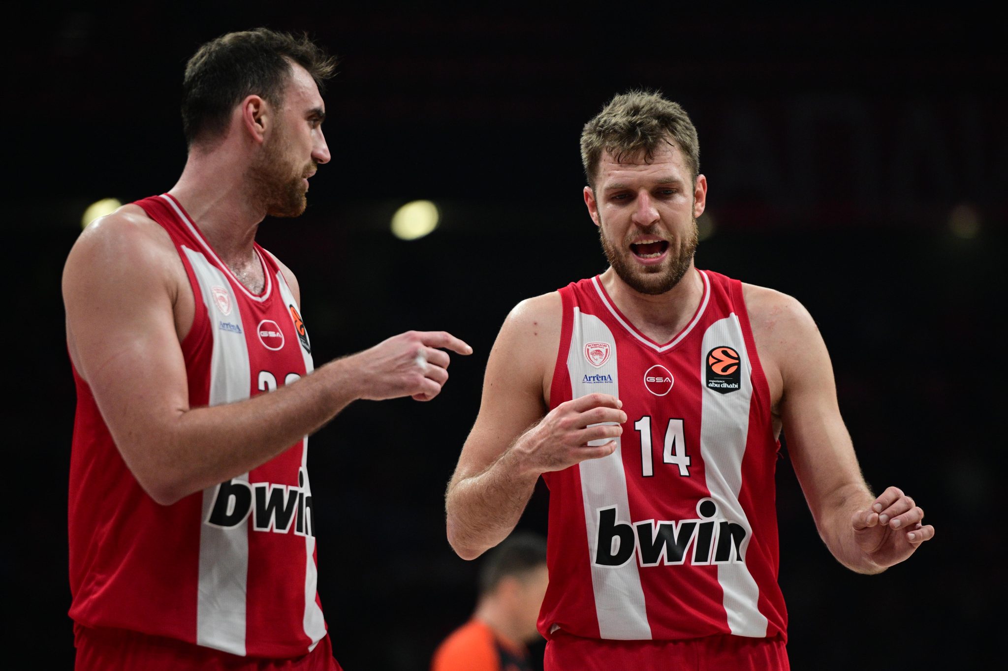 ΚΑΕ Ολυμπιακός: «Όλοι μαζί για τη νίκη κόντρα στη Βιλερμπάν» (vid)