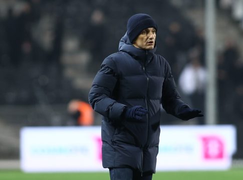 Λουτσέσκου: «Πρέπει να είμαστε σοβαροί και να μη δεχόμαστε ηλίθια γκολ»