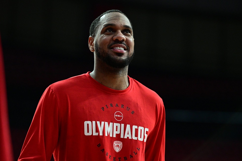 Ντεμπούτο με τα ερυθρόλευκα για τον Μόντε Μόρις – Η 12άδα για το ματς με τον Κολοσσό