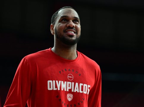 Πότε θα κάνει ντεμπούτο ο Μόρις σύμφωνα με τον Μπαρτζώκα