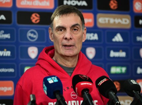 Μπαρτζώκας: «Πρέπει να διαχειριστούμε τα συναισθήματά μας» – Τι είπε για την ήττα από την Βαλένθια