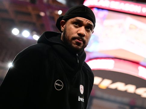 Στο ΣΕΦ ο Μόρις για να δει από κοντά τον Ολυμπιακό