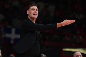 Μπαρτζώκας: «Δέχθηκα κριτική που δεν πήραμε τον Ντινγουίντι, αλλά η Μπάγερν έχει 8 σερι ήττες από τότε που πήγε»