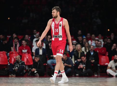 Βεζένκοφ: «Χαρούμενοι για τη νίκη, αλλά πρέπει να βελτιωθούμε – Να χτίσουμε χημεία με τον Μόρις»