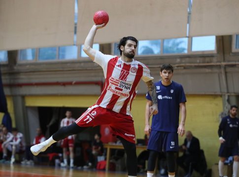 Ολυμπιακός – Βριλήσσια 37-32: Στο… ρελαντί οι Ερυθρόλευκοι στο Final-4 του Κυπέλλου