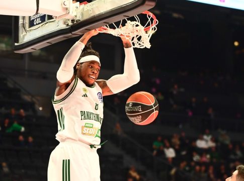 Χολμς: «Ενθουσιασμένος που επέστρεψα» (vid)