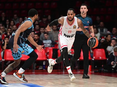 Αυτά έκανε ο Μόντε Μόρις στο ντεμπούτο του με τον Ολυμπιακό (vids)