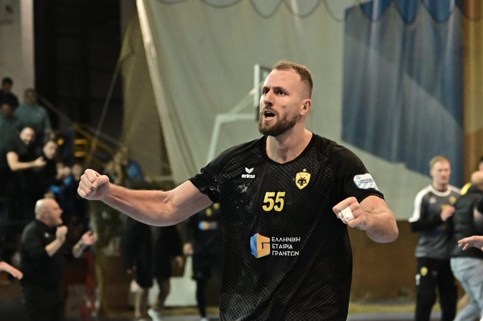 ΑΕΚ – ΠΑΟΚ 26-25: Τον «ξέρανε» με buzzer beater και προκρίθηκε στα ημιτελικά του Κυπέλλου