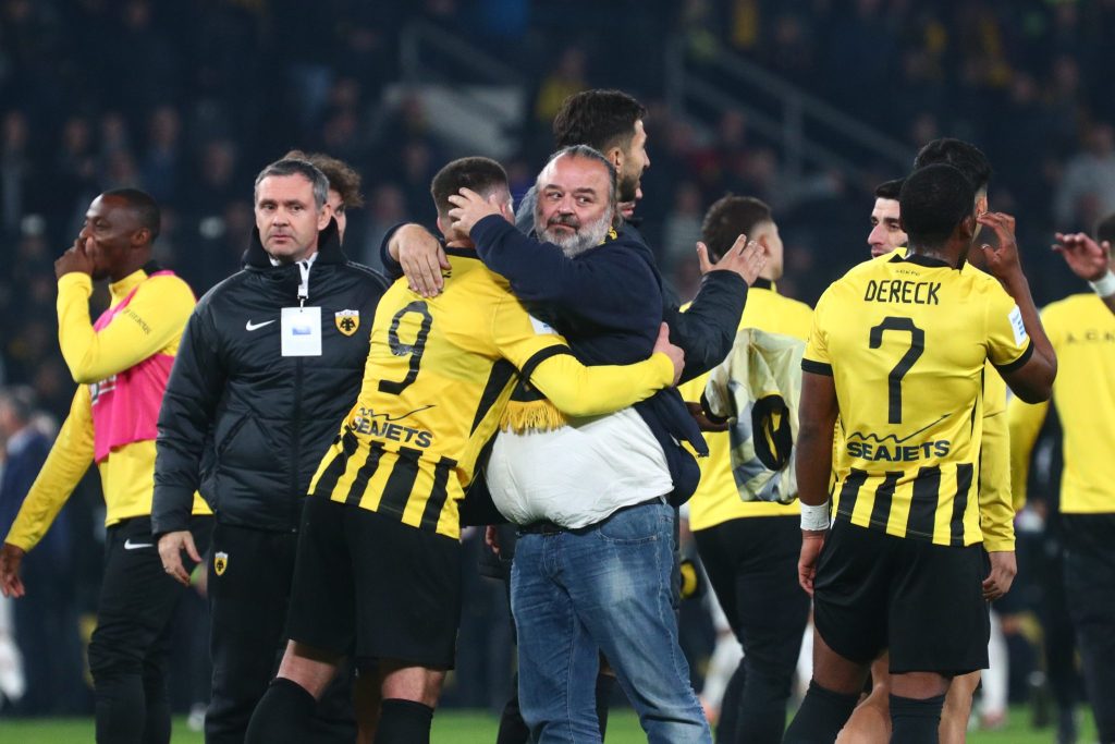 Η παρακάμερα της ΑΕΚ από την ανατροπή με τον ΟΦΗ και την αποθέωση στο τέλος (vid)