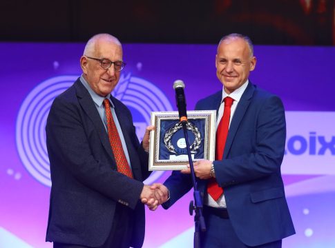 Βραβεία ΠΣΑΤ: Τιμήθηκε ο Ολυμπιακός για τα 100 χρόνια αθλητικής και κοινωνικής προσφοράς (vid)