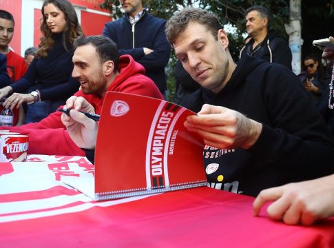 Βεζένκοφ ενόψει Βίρτους: «Απαιτητικό παιχνίδι – Παίζουν σκληρά στην έδρα τους»