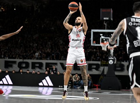 «Φωτιά» ο Φουρνιέ στη Μπολόνια, ζεστός και ο Πίτερς