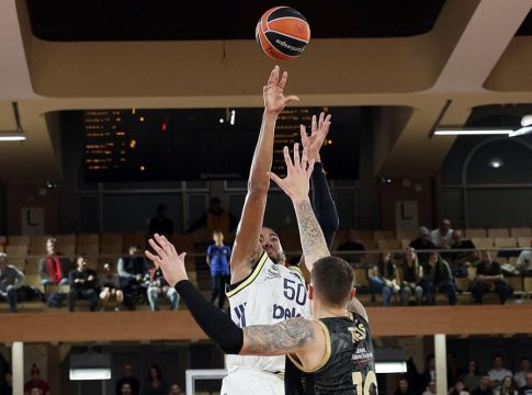 Μονακό – Φενέρμπαχτσε 86-92: Η αρμάδα του Σάρας τα έφερε όλα τούμπα στο Πριγκιπάτο