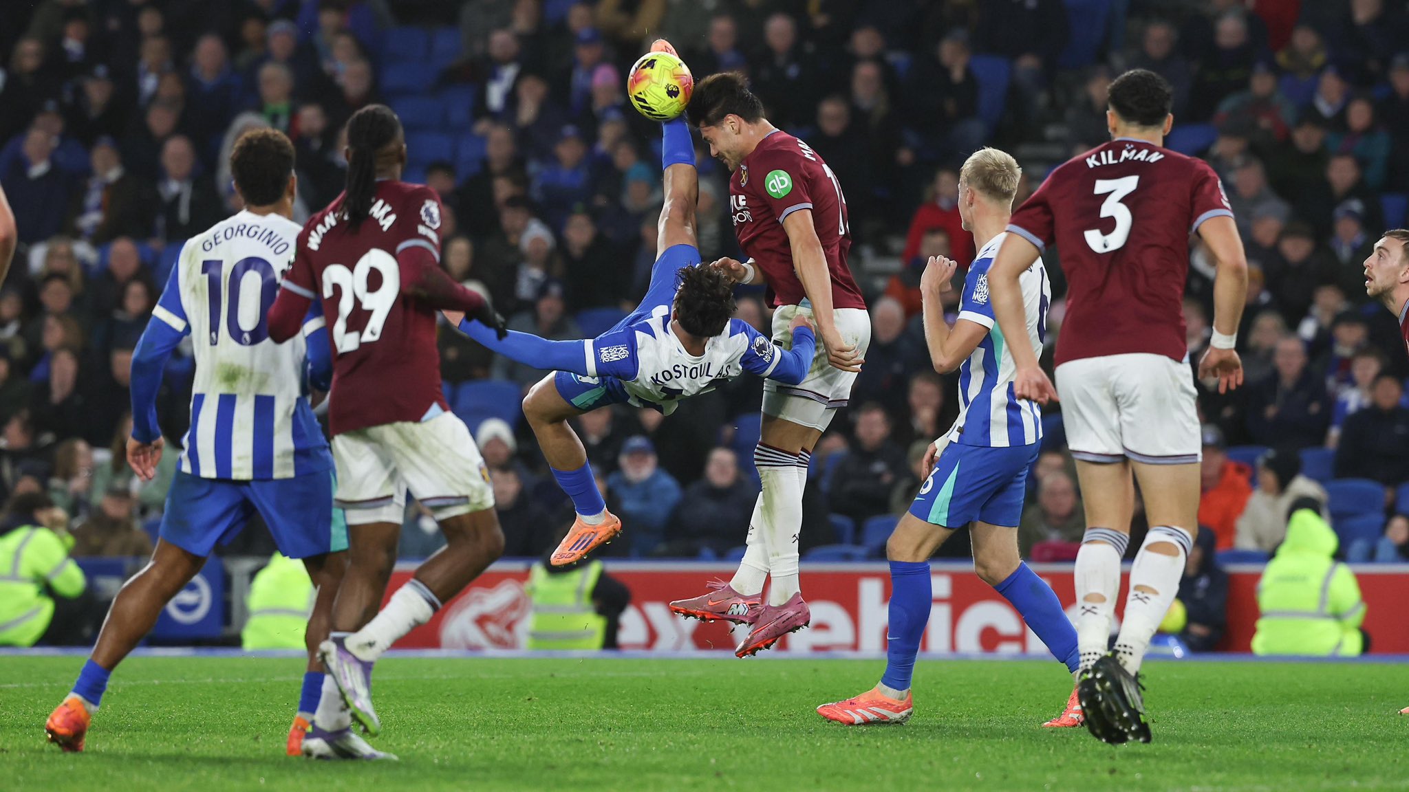 «Αξίζει να ξεκινήσει βασικός ο Κωστούλας» – Η εξαιρετική εμφάνιση κόντρα στη Γουέστ Χαμ (vid)