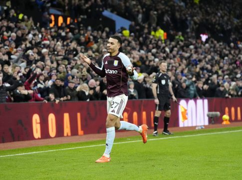 Άστον Βίλα – Μάντσεστερ Γιουνάιτεντ 2-1: Οι ασταμάτητοι «χωριάτες» παρέσυραν και τους «κόκκινους διαβόλους»