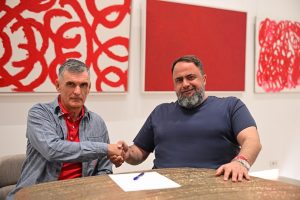 Επίσημο: Ο Ολυμπιακός ανανέωσε το συμβόλαιο του Μεντιλίμπαρ μέχρι το 2027 (vid+pics)