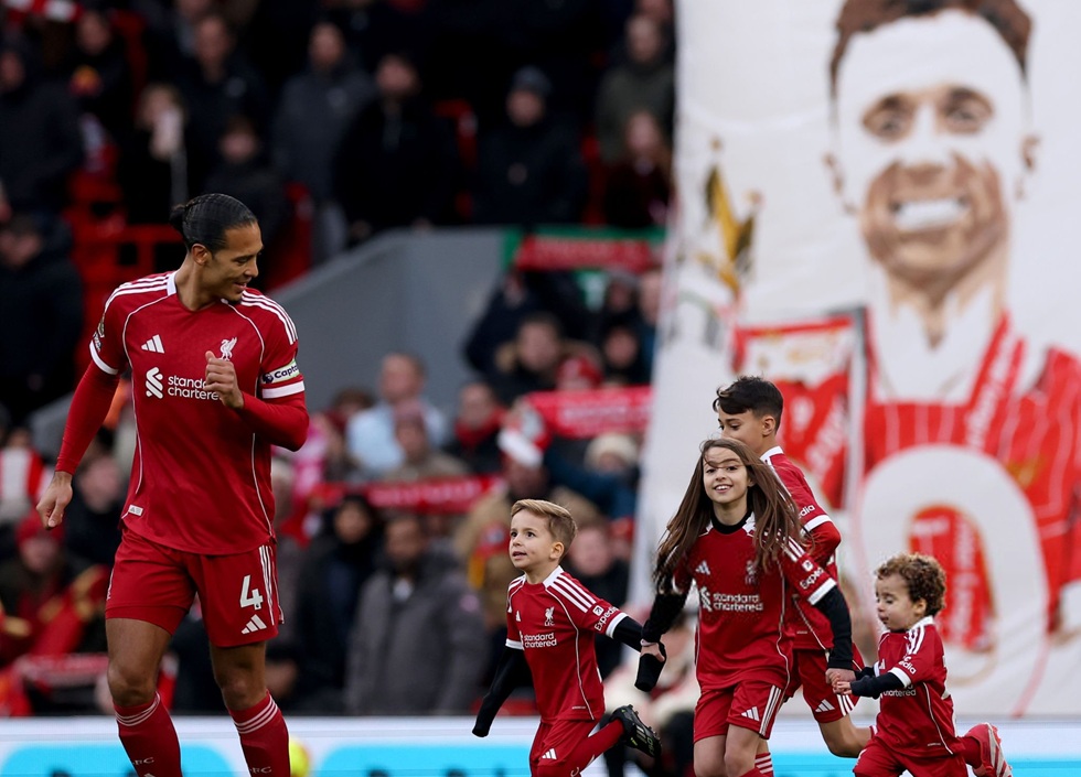 Το συγκινητικό «ευχαριστώ» της συζύγου του Ζότα και το σχόλιο του Τσιμίκα (pic)