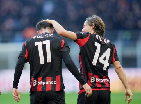 Μίλαν – Βερόνα 3-0: Τριάρα και επιστροφή στην κορυφή για τους «ροσονέρι»