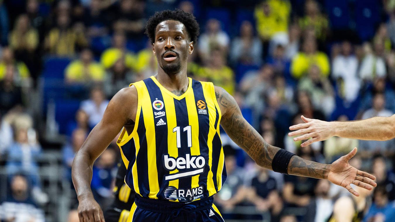 Σενάριο-βόμβα για Χέιζ-Ντέιβις στον Παναθηναϊκό – «Συμφωνία με τον Σίλβα της ΑΕΚ»